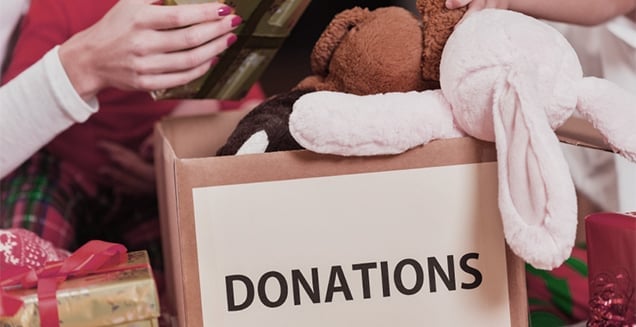 Giving to Christmas charity
