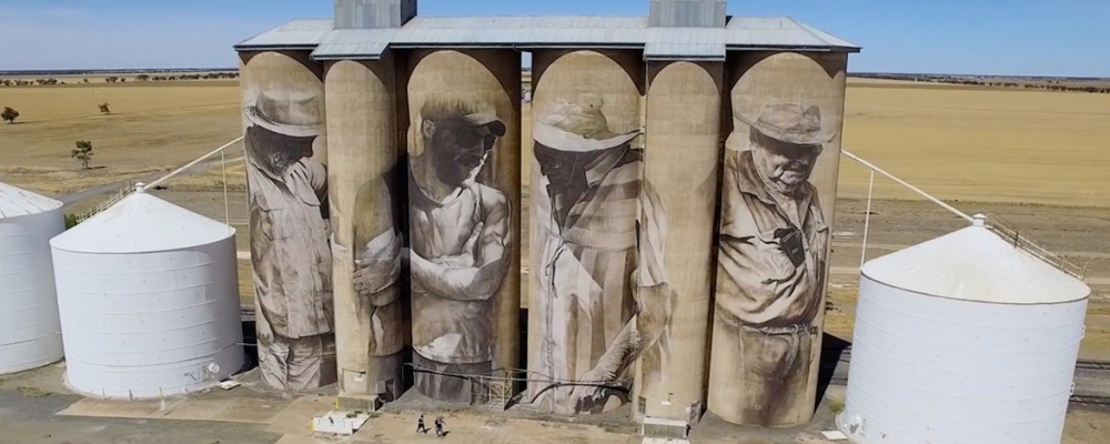Dwindling Australian Town Attracts Tourists With Giant Silo Art