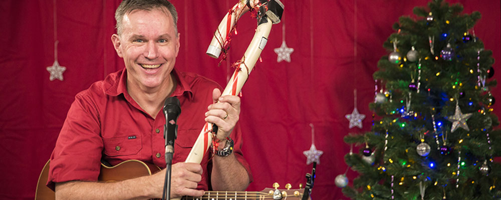 Colin Buchanan Gets Into the Christmas Spirit at Hope 103.2 Studios