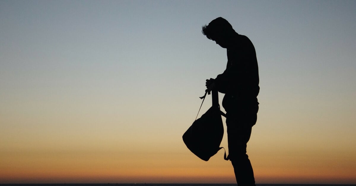 How to Travel Lightly Through the World – Is it Time to Declutter?