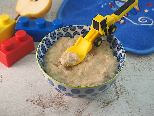 pear and quinoa porridge
