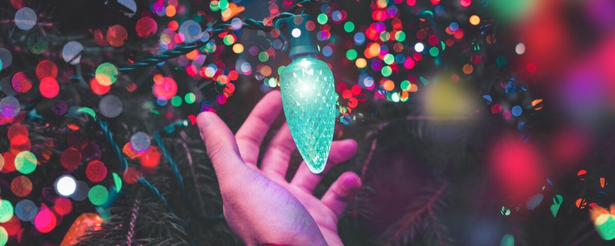 10 Easy Traditions That Can Make Christmas Meaningful For Your Family