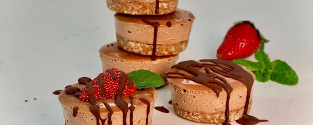 Choc Mint Mini Dairy-Free Cheesecakes [Recipe]