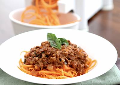 a plate of bolognnaise