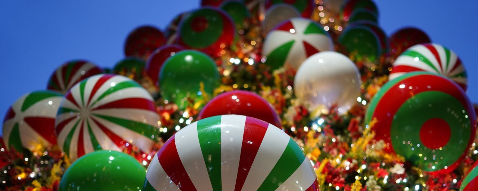 Christmas decoration, Photo by Praveesh Palakeel on Unsplash