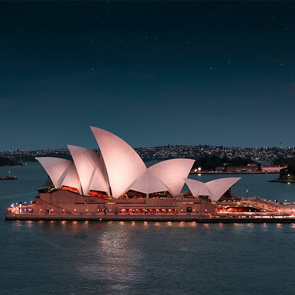 Opera House Sails Lit Up With Poppies For Remembrance Day [Headlines]